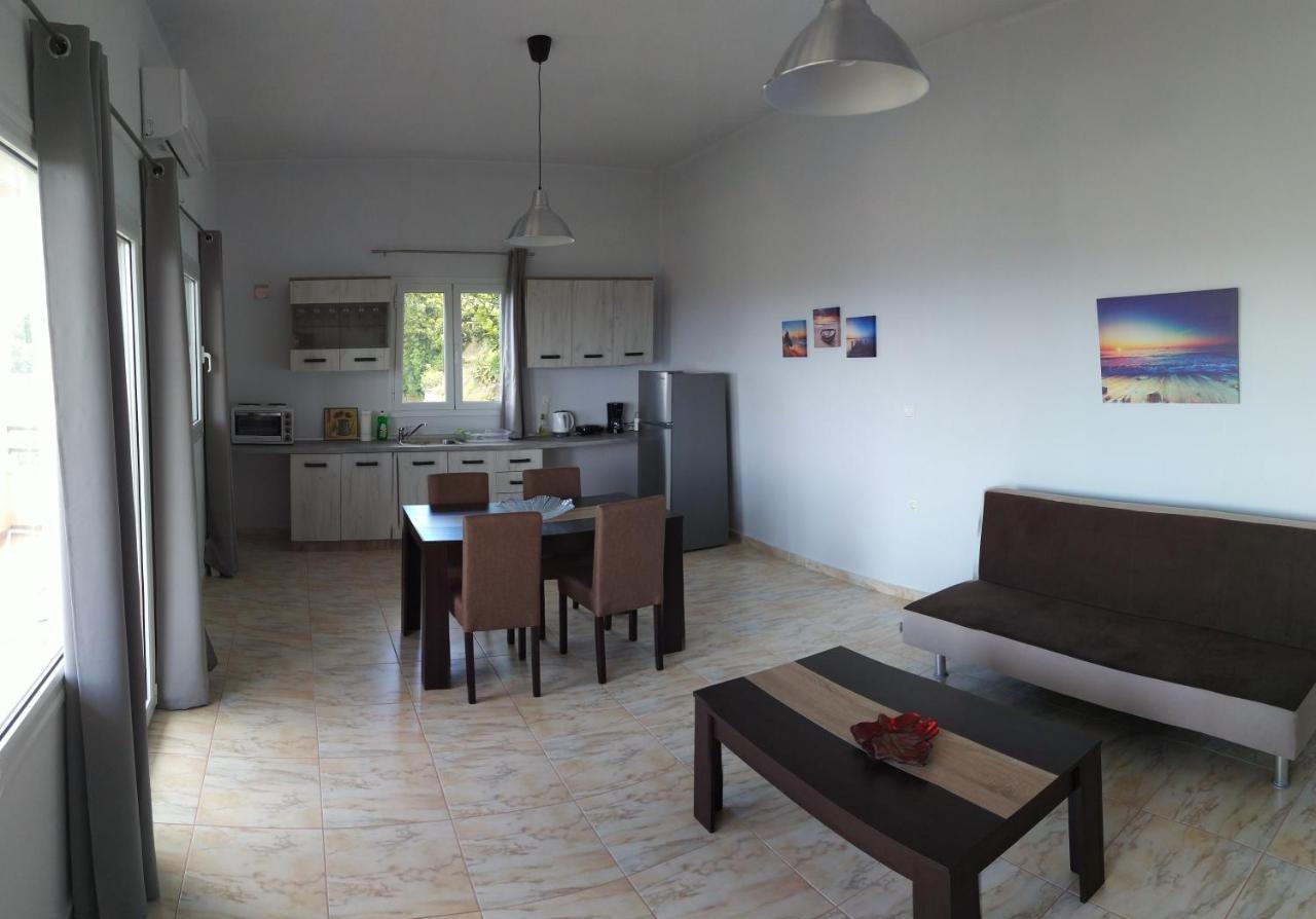 Geomar House 2 Sky And View Διαμέρισμα Πέραμα Εξωτερικό φωτογραφία