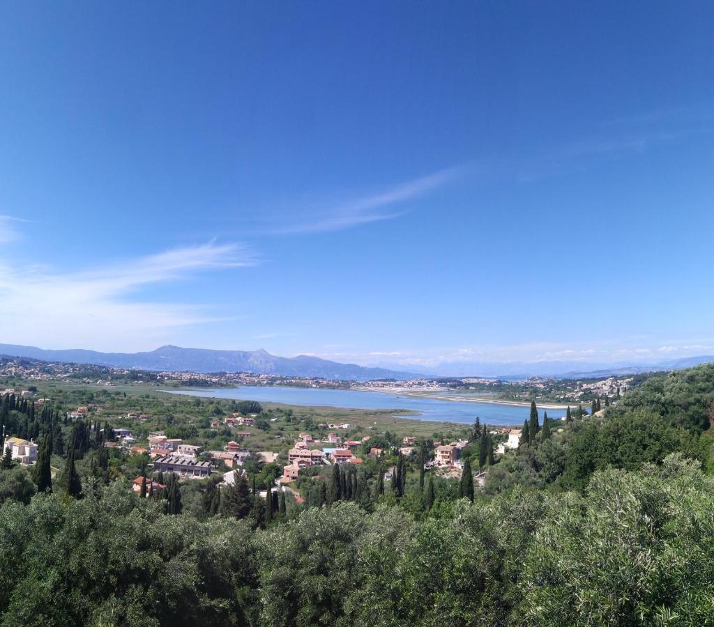 Geomar House 2 Sky And View Διαμέρισμα Πέραμα Εξωτερικό φωτογραφία