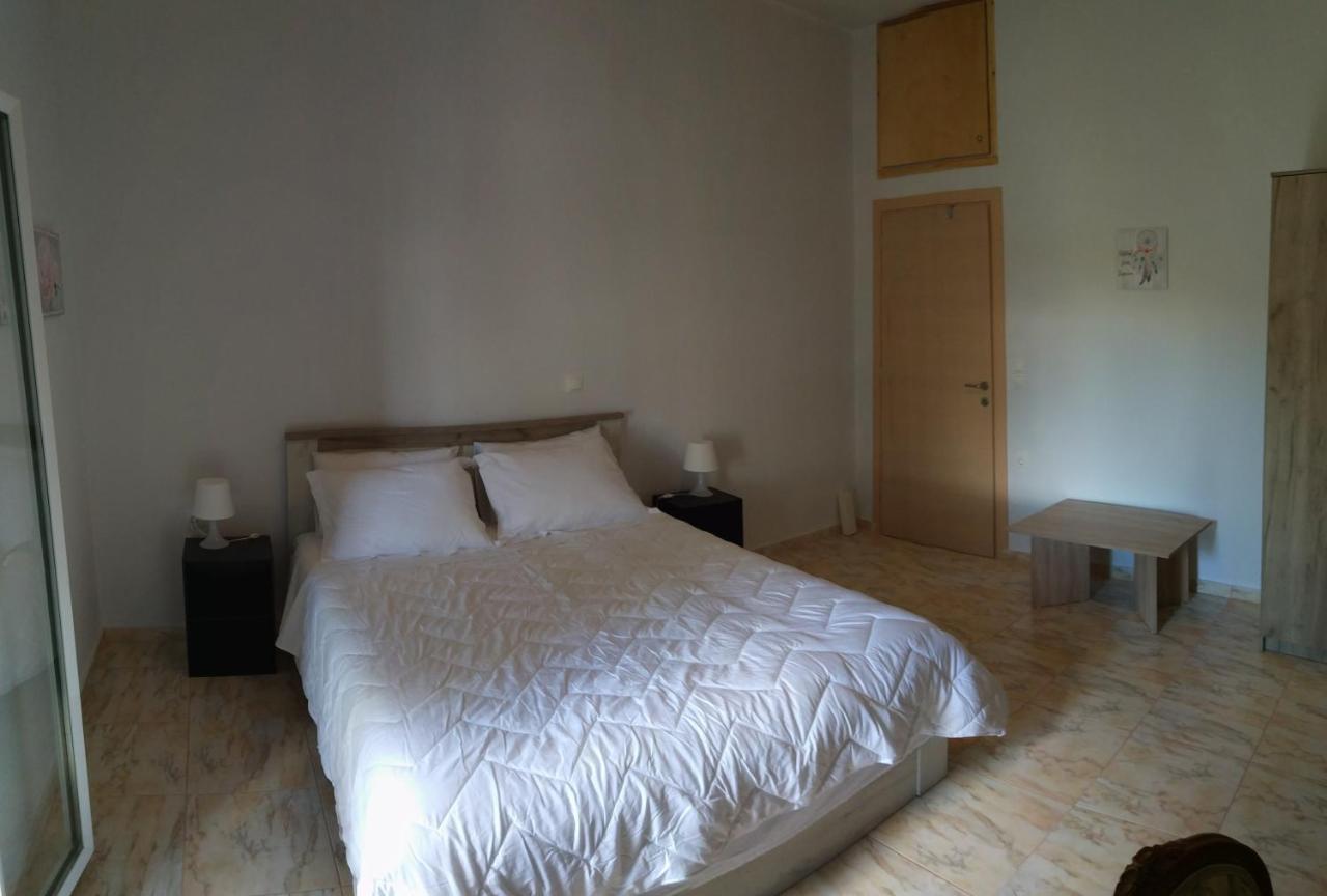 Geomar House 2 Sky And View Διαμέρισμα Πέραμα Εξωτερικό φωτογραφία
